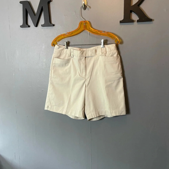 Liz Claiborne Liz Golf Audra Bermuda Shorts ivory short size 10 - Picture 1 of 10